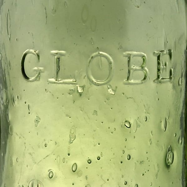 Globe Fruit Jar - Detail Green